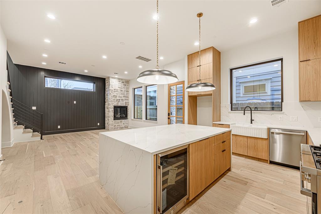 1104 W 9th Street  Houston 77007 Harris - Image 7