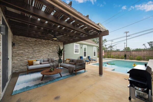 1115 Du Barry Lane  Houston 77018 Harris - Image 10