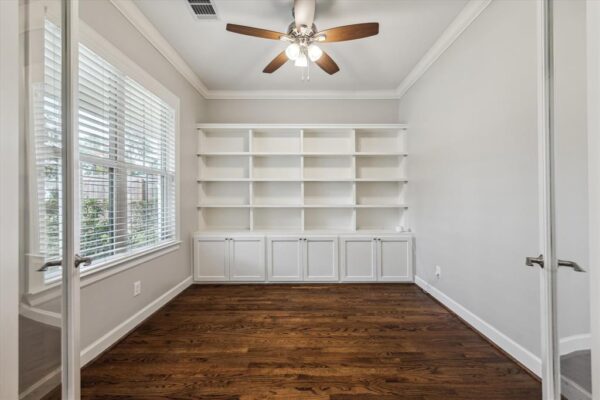 1115 Du Barry Lane  Houston 77018 Harris - Image 11