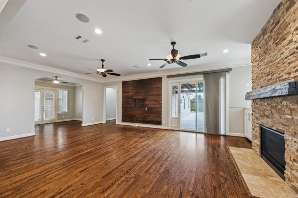 1115 Du Barry Lane  Houston 77018 Harris - Image 14