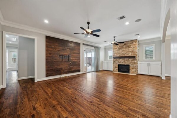 1115 Du Barry Lane  Houston 77018 Harris - Image 15