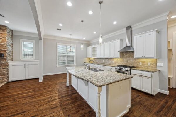 1115 Du Barry Lane  Houston 77018 Harris - Image 18