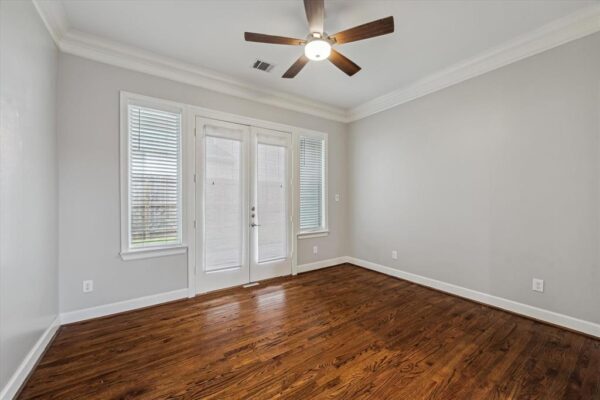 1115 Du Barry Lane  Houston 77018 Harris - Image 19