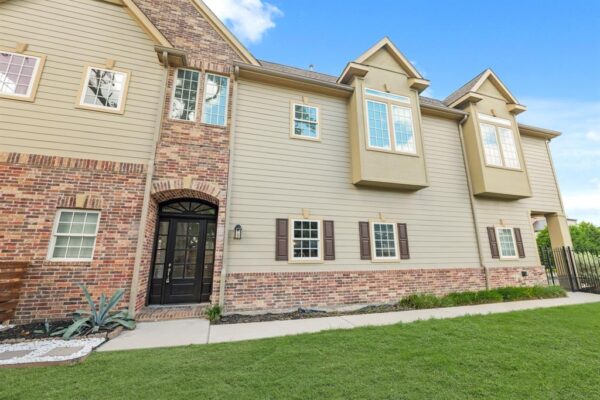 1148 Du Barry Lane  Houston 77018 Harris - Image 3
