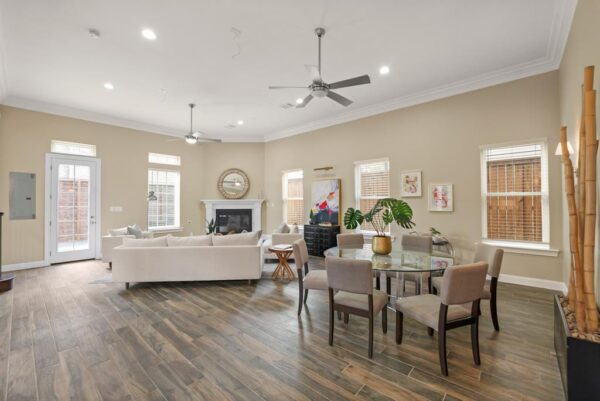 1148 Du Barry Lane  Houston 77018 Harris - Image 9