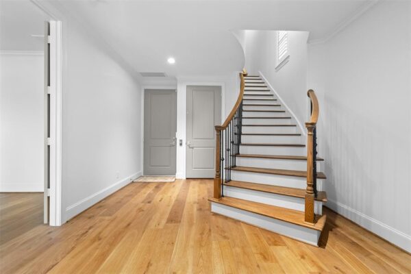 1156 Mosaico Lane  Houston 77055 Harris - Image 10