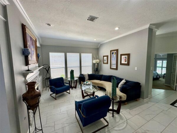1211 Campton Court  Houston 77055 Harris - Image 6