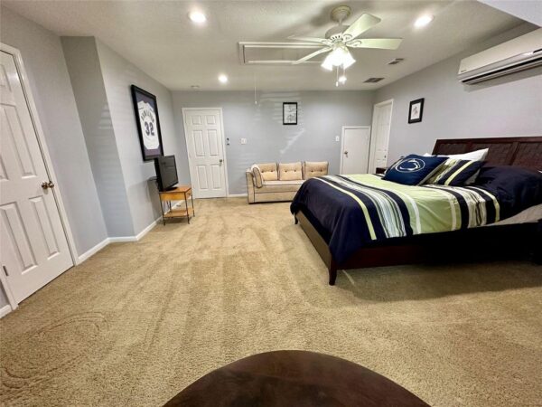 1211 Campton Court  Houston 77055 Harris - Image 24