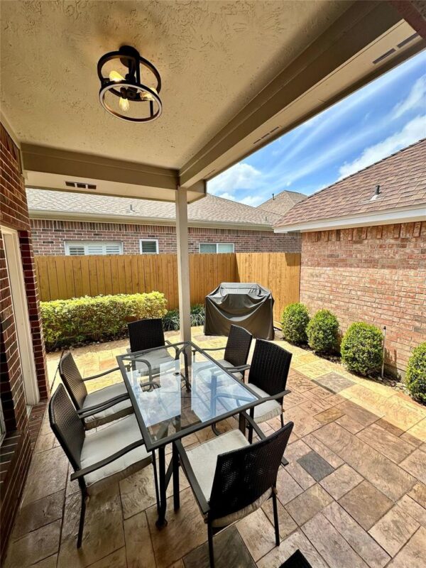 1211 Campton Court  Houston 77055 Harris - Image 26