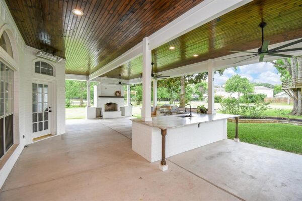 1211 Plantation Meadows Drive  Richmond 77406 Fort Bend - Image 2