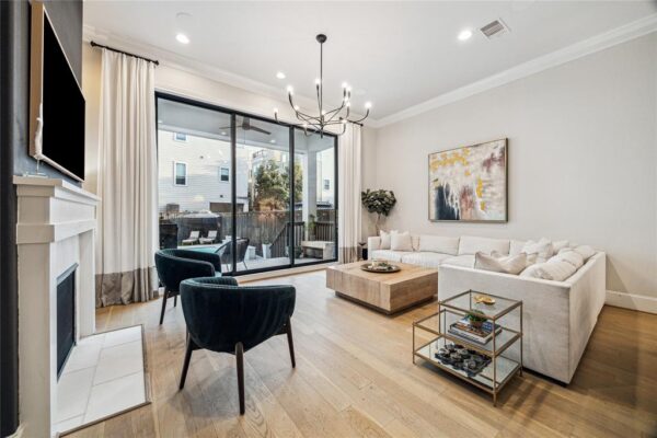 1212 W 16th Street  Houston 77008 Harris - Image 9