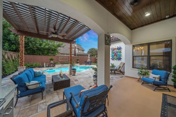 1226 Chippendale Road  Houston 77018 Harris - Image 2