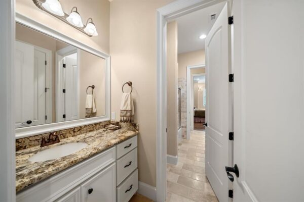 1226 Chippendale Road  Houston 77018 Harris - Image 37