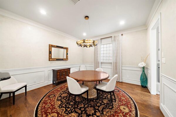 1229 Ripple Creek Drive  Houston 77057 Harris - Image 9