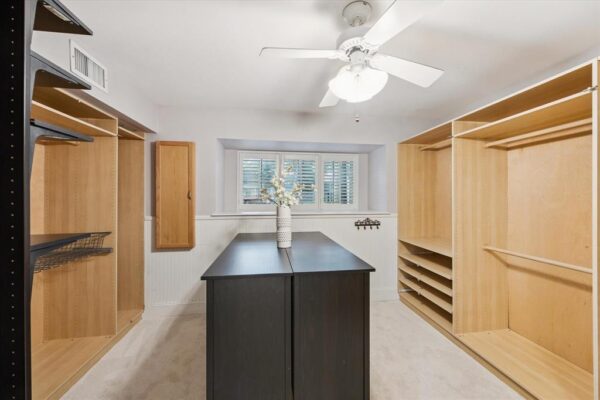 12319 Old Oaks Drive  Houston 77024 Harris - Image 21