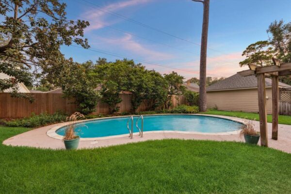 12319 Old Oaks Drive  Houston 77024 Harris - Image 29