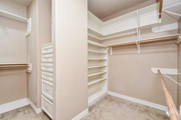1240 Bingle Road  Spring Valley Village 77055 Harris - Image 27