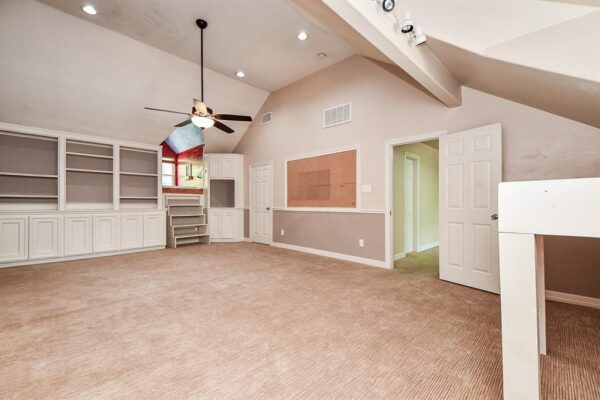 1240 Bingle Road  Spring Valley Village 77055 Harris - Image 29