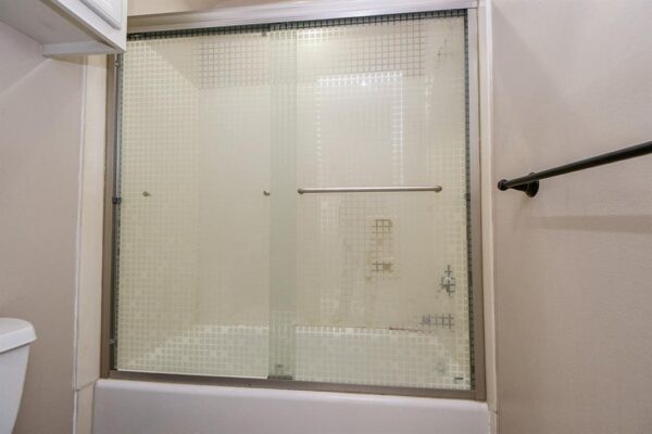 1240 Bingle Road  Spring Valley Village 77055 Harris - Image 36