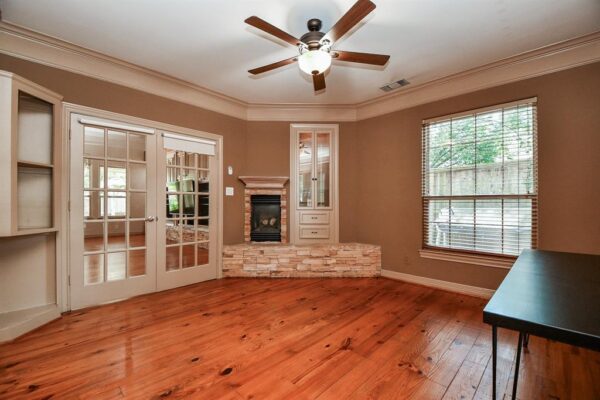 1240 Bingle Road  Spring Valley Village 77055 Harris - Image 9