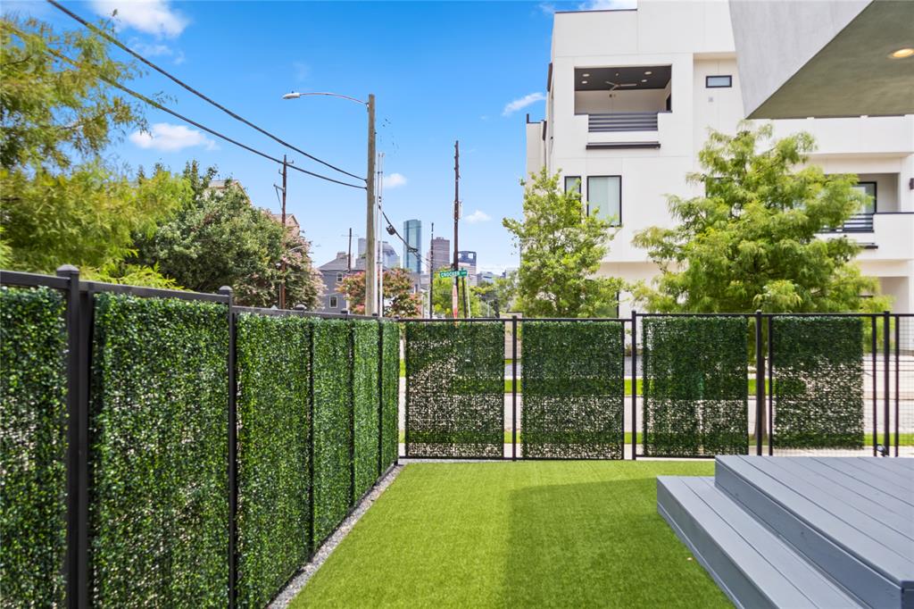 1302 Crocker Street  Houston 77019 Harris - Image 31
