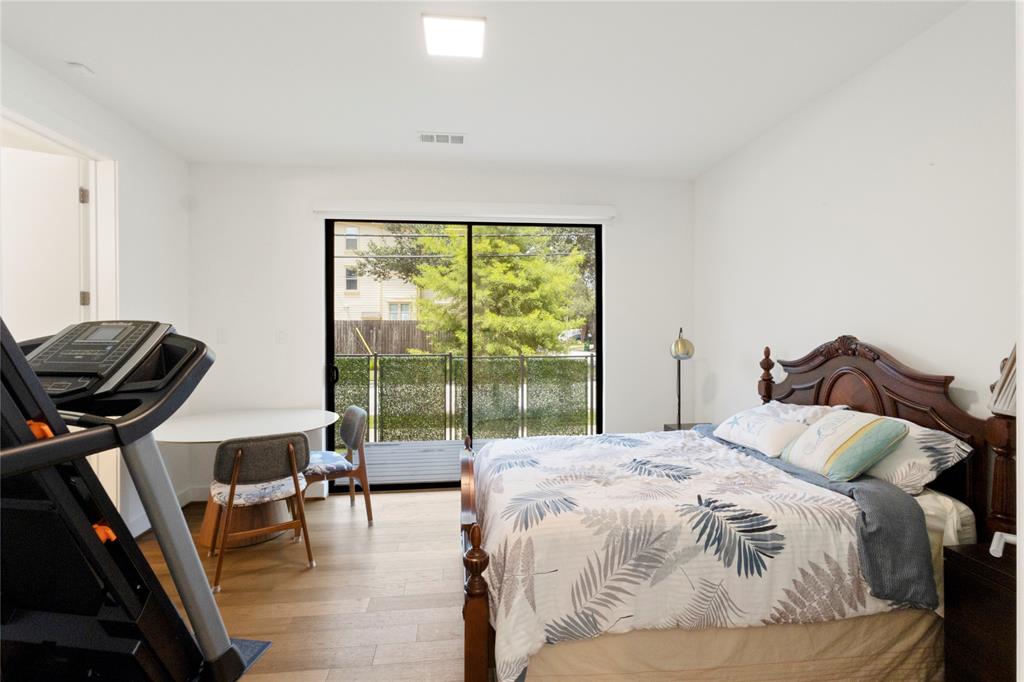 1302 Crocker Street  Houston 77019 Harris - Image 7