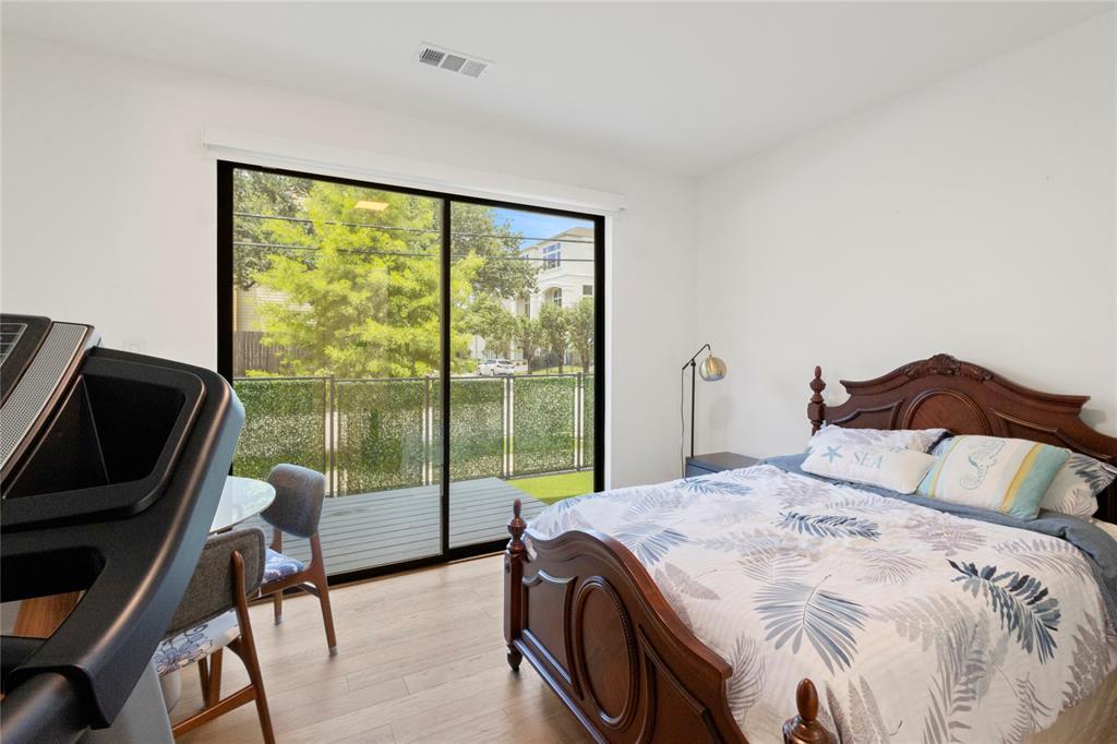 1302 Crocker Street  Houston 77019 Harris - Image 8