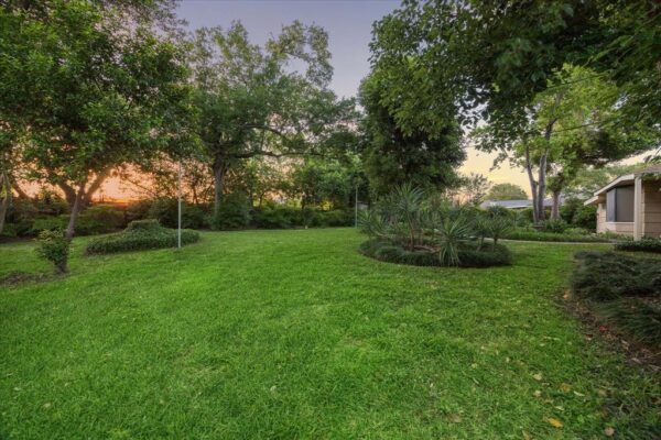 1309 Centennial Drive  Houston 77055 Harris - Image 31