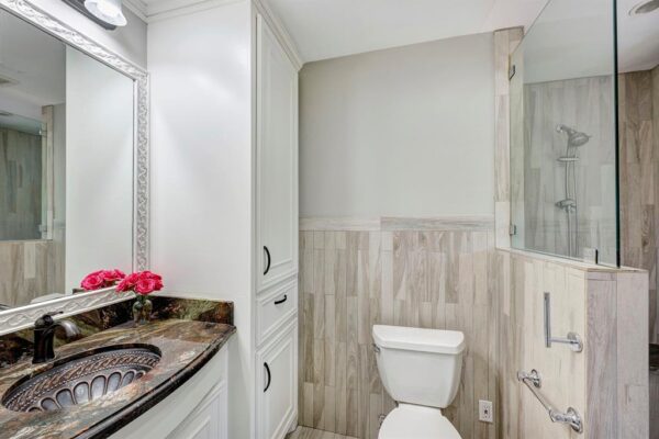 1324 Bingle Road  Spring Valley Village 77055 Harris - Image 13