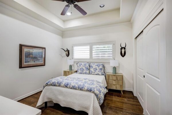 1324 Bingle Road  Spring Valley Village 77055 Harris - Image 17