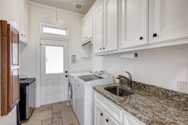 1324 Bingle Road  Spring Valley Village 77055 Harris - Image 18