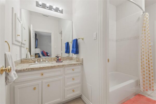 14 Pinewold Court  Houston 77056 Harris - Image 31