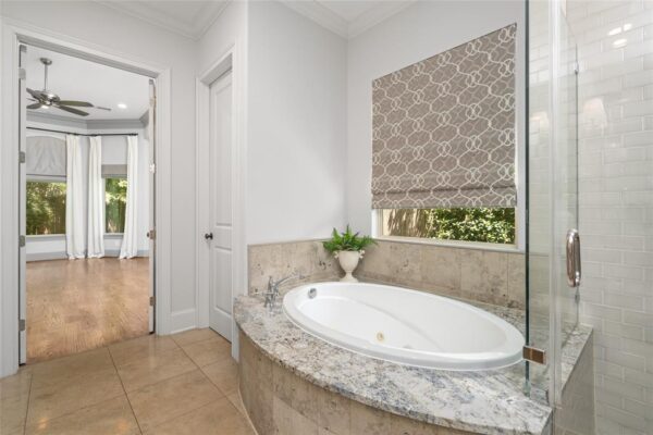 14006 Pebblebrook Drive  Houston 77079 Harris - Image 34