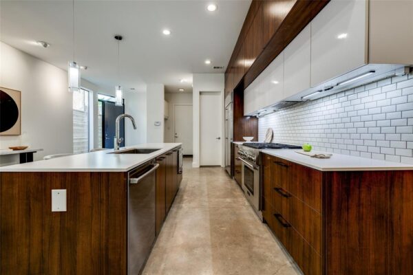 1415 CROCKER Street  Houston 77019 Harris - Image 9