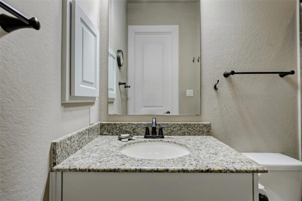 1418 Du Barry Lane  Houston 77018 Harris - Image 30