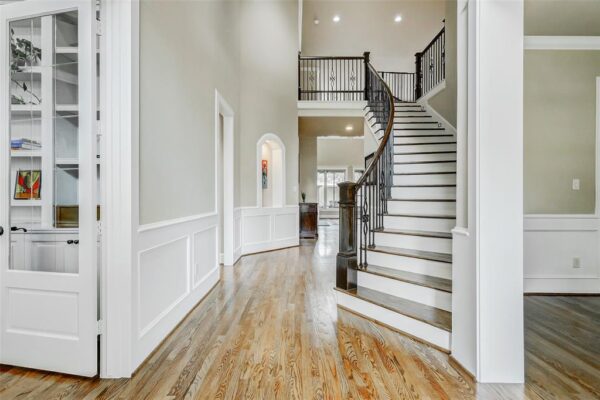 1418 Du Barry Lane  Houston 77018 Harris - Image 4