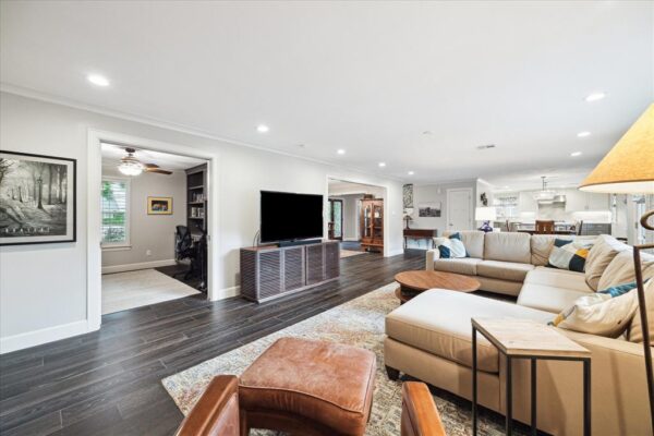 14330 Carolcrest Drive  Houston 77079 Harris - Image 15