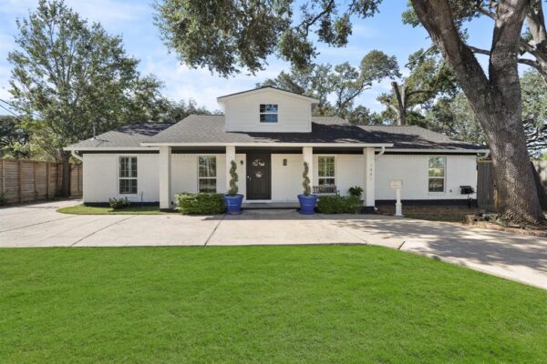 1441 Bingle Road  Houston 77055 Harris - Image 2