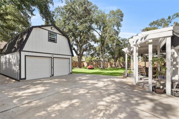 1441 Bingle Road  Houston 77055 Harris - Image 33