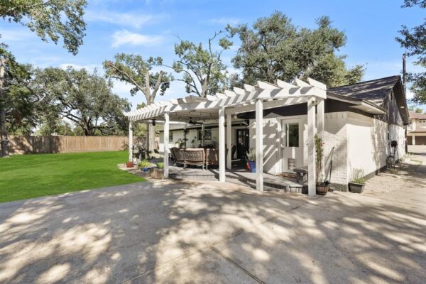 1441 Bingle Road  Houston 77055 Harris - Image 36