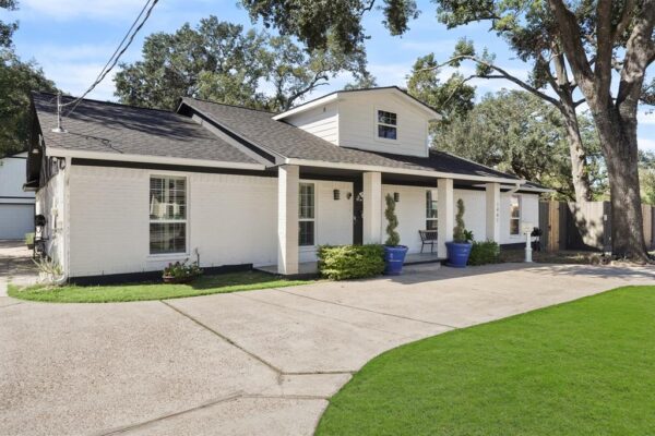 1441 Bingle Road  Houston 77055 Harris - Image 4