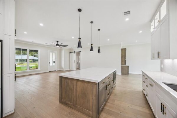 1441 Freedonia Drive  Houston 77055 Harris - Image 12