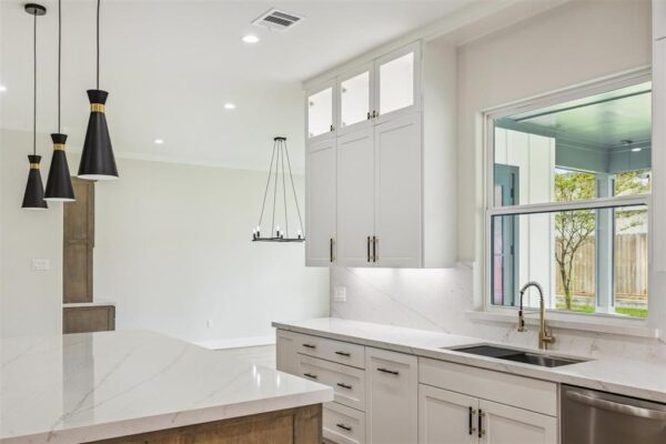 1441 Freedonia Drive  Houston 77055 Harris - Image 13
