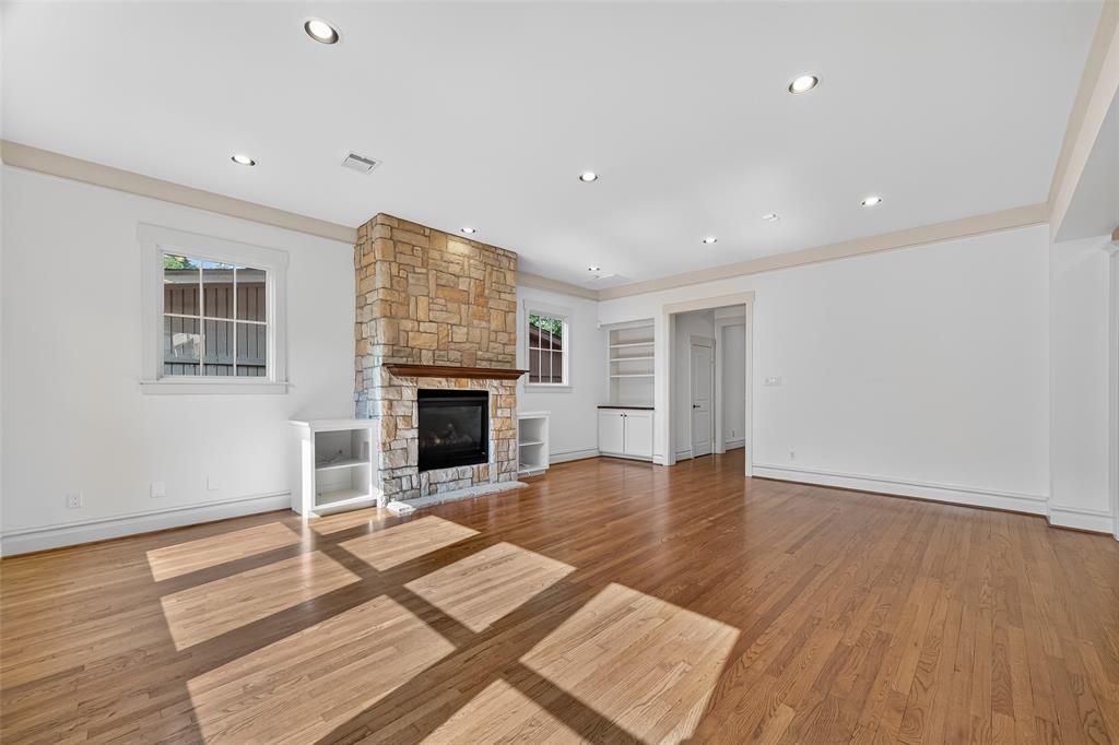 1445 Hall Place  Houston 77008 Harris - Image 13