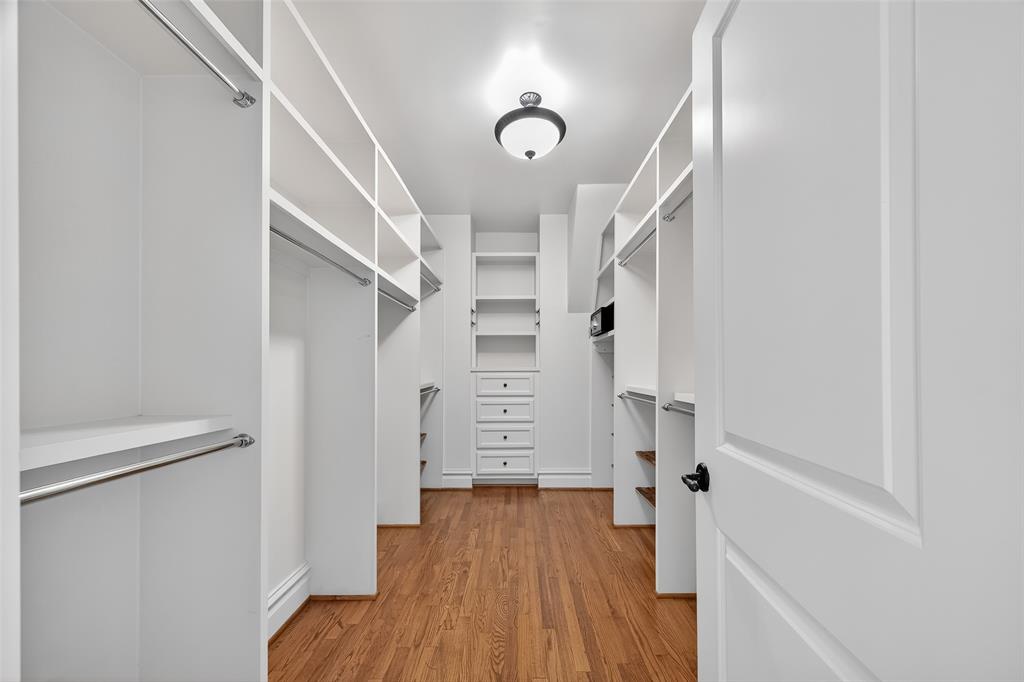1445 Hall Place  Houston 77008 Harris - Image 24