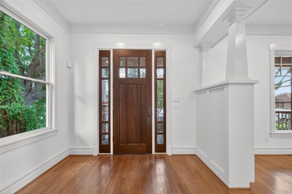 1445 Hall Place  Houston 77008 Harris - Image 3