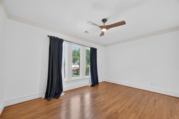 1445 Hall Place  Houston 77008 Harris - Image 27