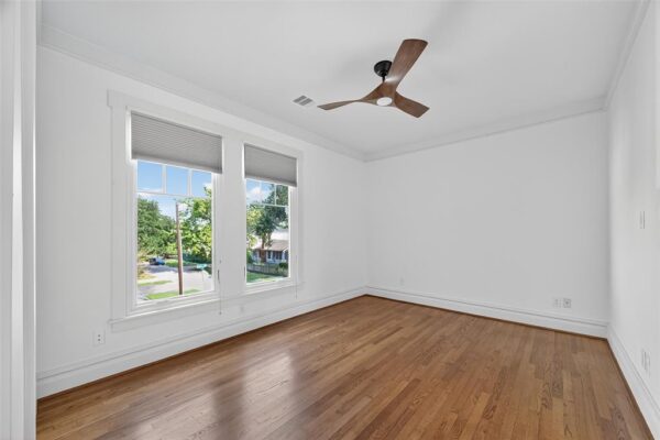 1445 Hall Place  Houston 77008 Harris - Image 31