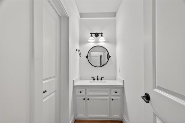 1445 Hall Place  Houston 77008 Harris - Image 33