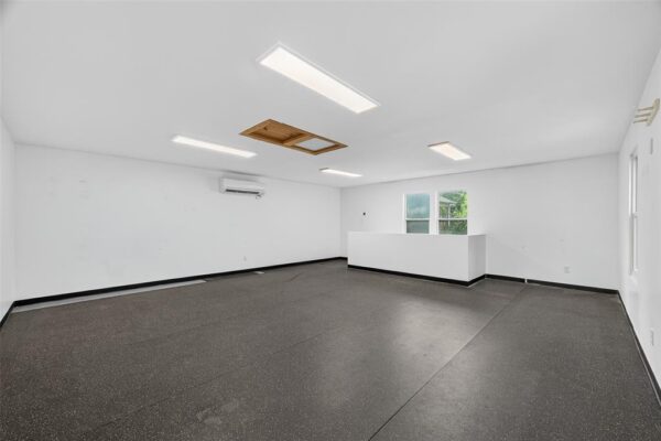 1445 Hall Place  Houston 77008 Harris - Image 37